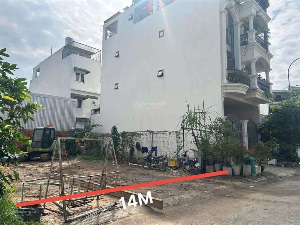 Bán gấp nhà đất vị trí đẹp  giá tốt hiếm có diện tích 13,6mx16,5mcn223,8m2