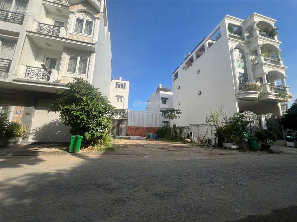 Bán gấp nhà đất vị trí đẹp  giá tốt hiếm có diện tích 13,6mx16,5mcn223,8m2