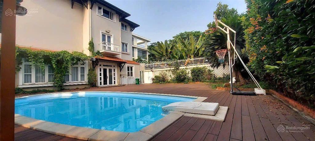 Biệt thự vip thủ thiêm villa  đỉnh cao sang trọng giữa trung tâm quận 2 dt25x22cn550m2