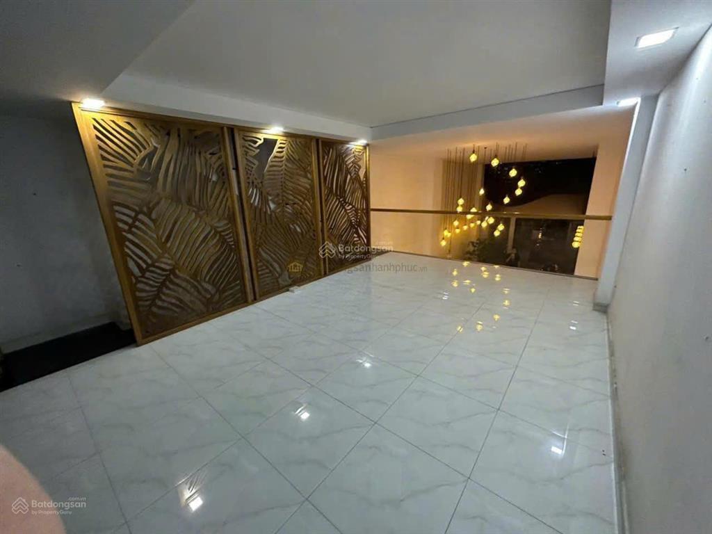 Bán nhà đẹp 5 tầng đường số 52, p. bình trưng tây khu thế kỷ 21 tp. thủ đức dt 5x20,5m cn 102,5m2