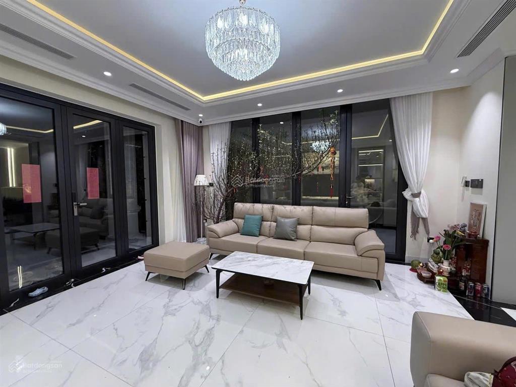 Biệt thự 3 tầng thảo điền  dt 8,5x18  cn 152m²  kc 3 tầng  giá 42 tỷ