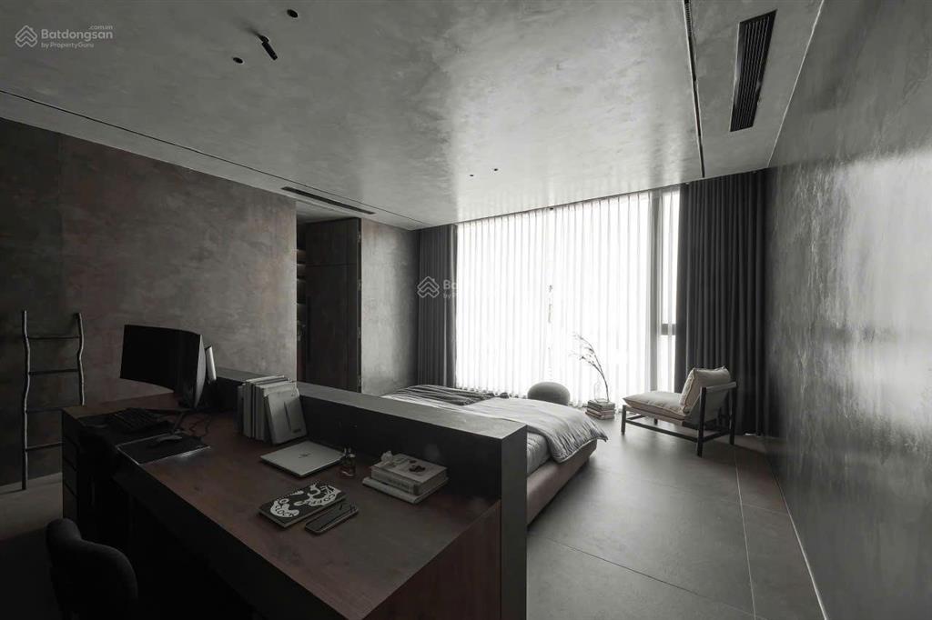Chủ ngộp cần bán gấp villa quận 2  dt 28x32 cn 982m2 kc 3 tầng sân vườn hồ bơi  giá chỉ 68 tỷ