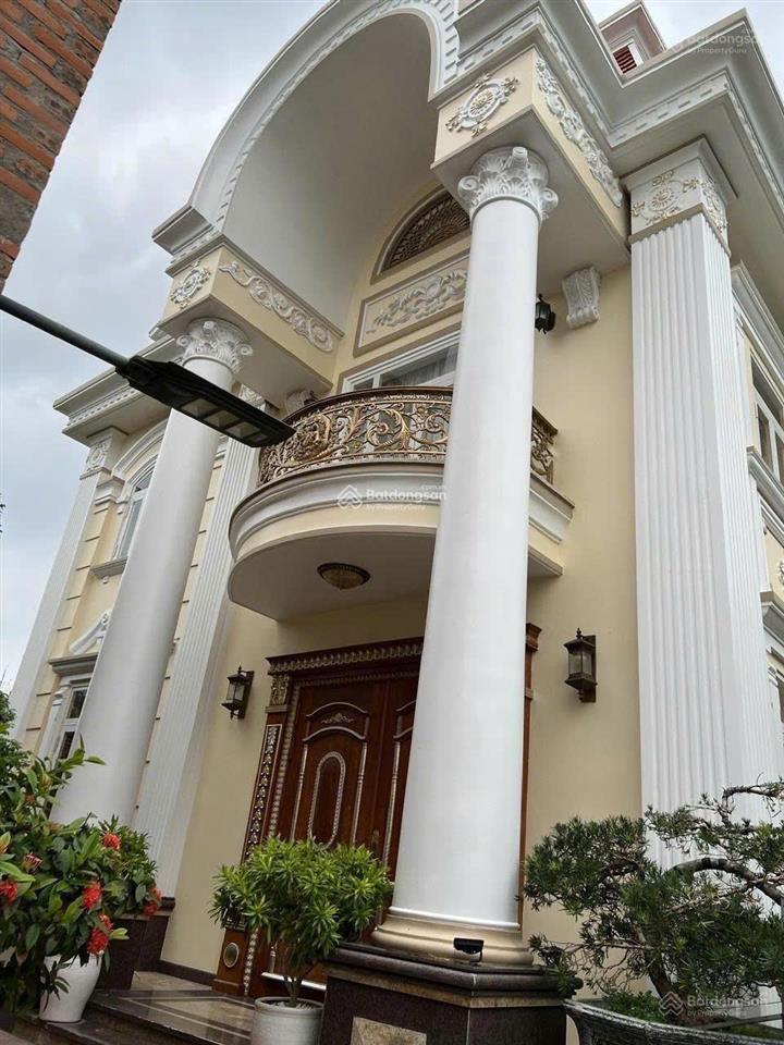 Villa siêu đẳng cấp quận 2 dt 10x35m nh 28m cn 652m2 4 tầng sân vườn