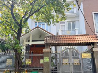 Villa compound quận 2 đối diện landmark81  dt10x20cn200m2  kc hầm 3 tầng  giá  50 tỷ