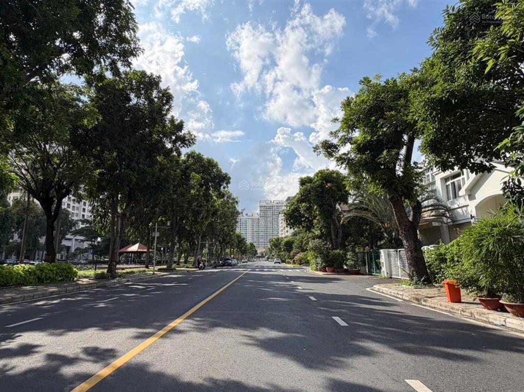 Bán biệt thự đẹp tại tiểu nam, giá thỏa thuận, 262m2, view đẹp, uy tíntrân trọng.