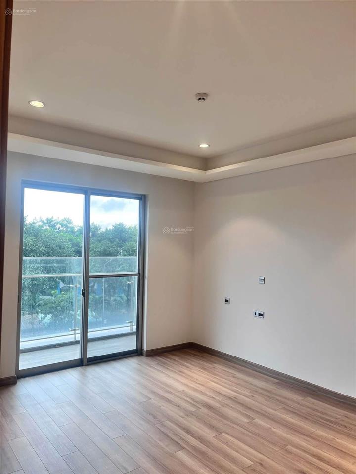 Cho thuê nhà mặt tiền nguyễn thị thập quận 7 10x20m  4 tầng  giá lâu dài 170tr có thuế.