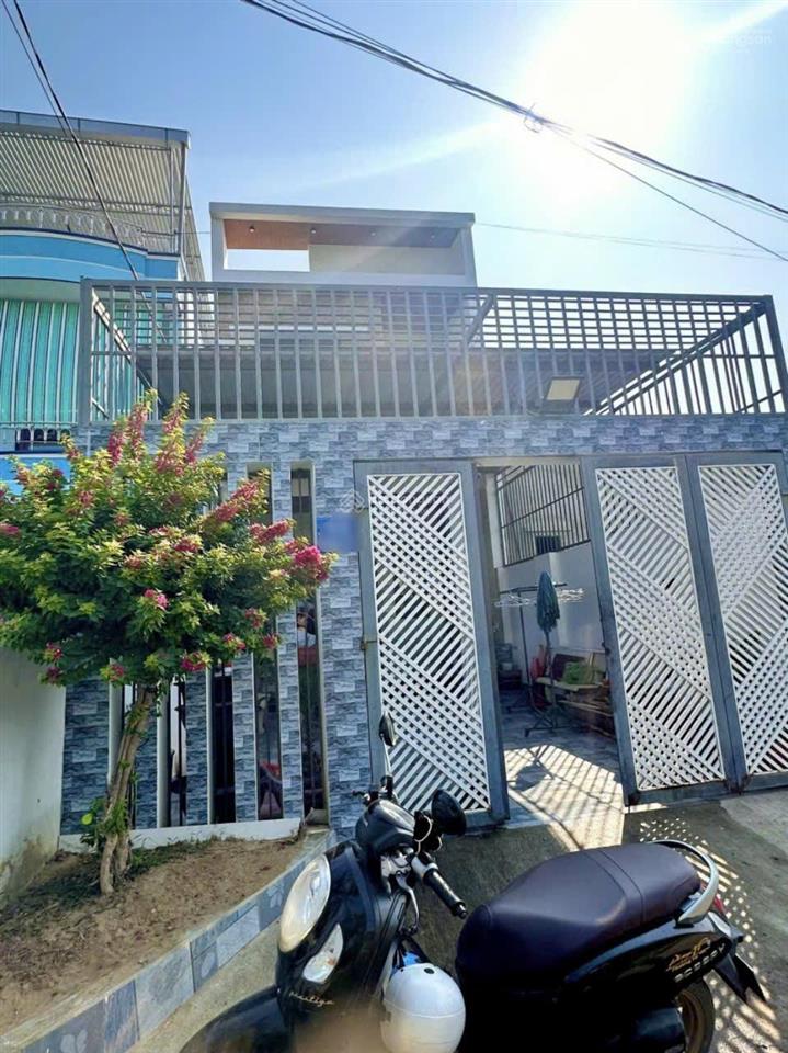Bán nhanh nhà hẻm oto đường bùi minh trực  q8  hcm