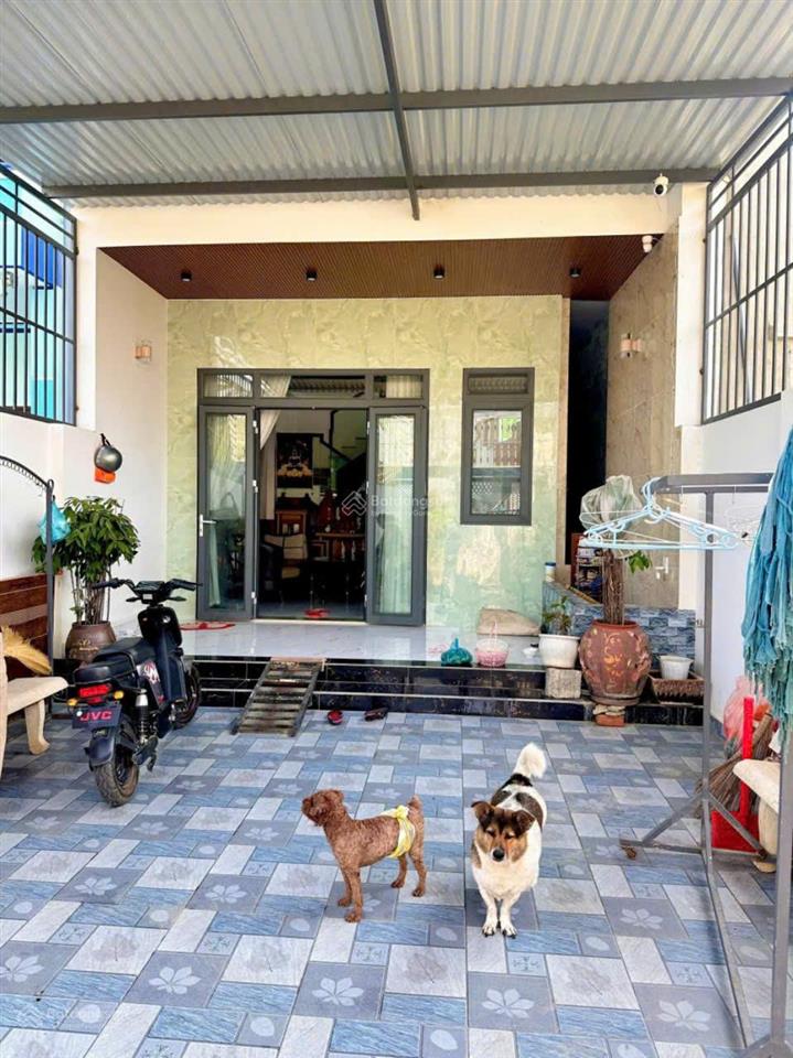 Bán nhanh nhà hẻm oto đường bùi minh trực  q8  hcm
