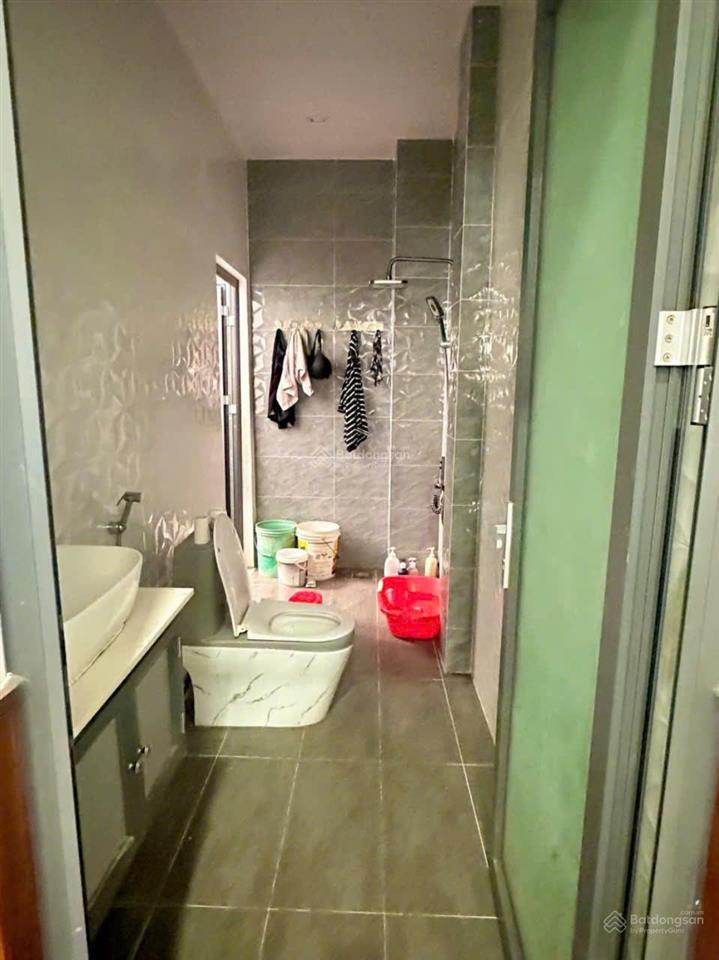 Bán nhanh nhà hẻm oto đường bùi minh trực  q8  hcm