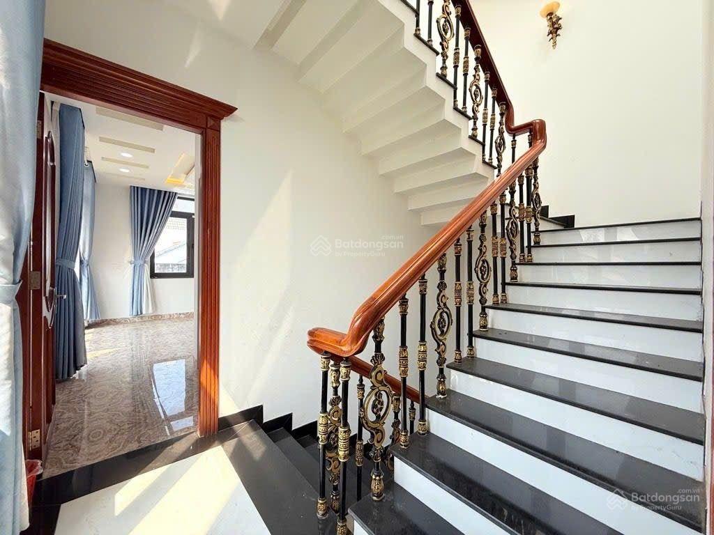 Nhà mặt tiền khu vip hiệp thành city  vừa ở vừa cho thuê văn phòng  đa nghành nghề