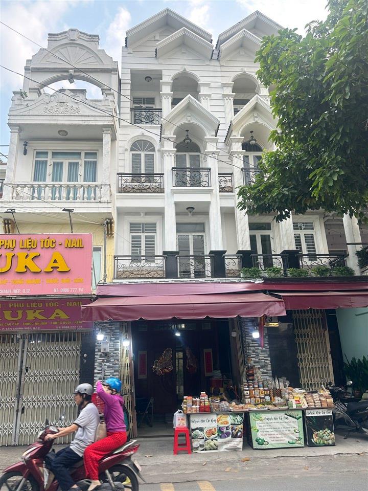 Nhà mặt tiền chợ hạt điều  dương thị mười quận 12