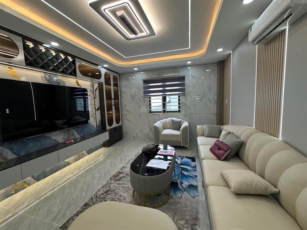 Siêu phẩm 4 tầng mới tinh  trần thị cờ  xách vali về ở ngay