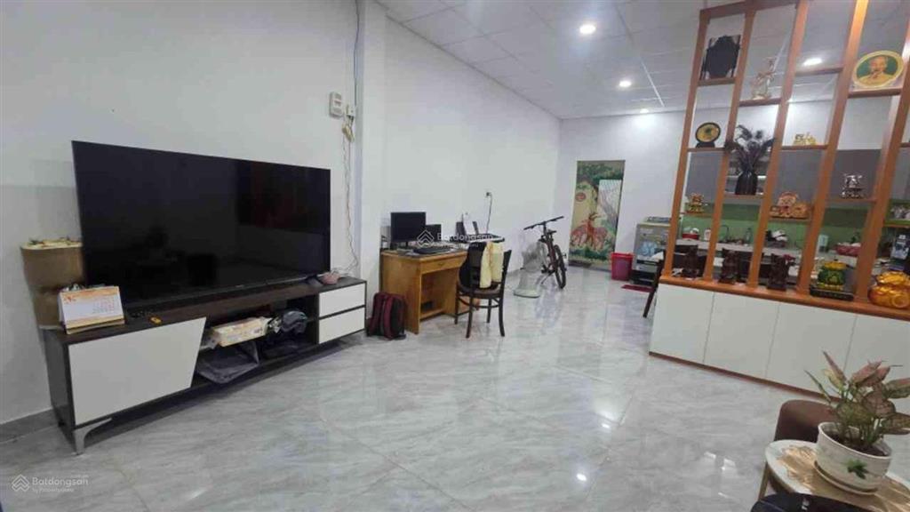 Siêu phẩm 150m2  giá tốt nhà nở hậu 2 mặt hẻm có dòng tiền