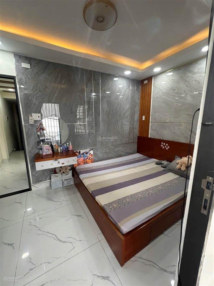 4,2m x 20m  nguyễn văn quá  gần galaxy  sát gò vấp