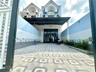 Cần bán nhà mặt tiền đường tư kép dt 5x30m có hoàn công 1 trệt 1 lầu dân cư hiện hữu