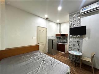 Cho thuê căn hộ studio cửa sổ lớn, full nt, free xe, thang máy, không chung chủ gần bv từ dũ