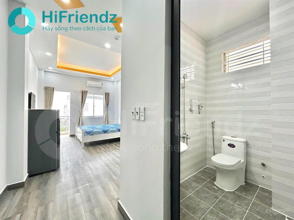 Cho thuê căn hộ studio ban công lớnfull ntthang máyfree xekhông chung chủ gần cầu ông lãnh