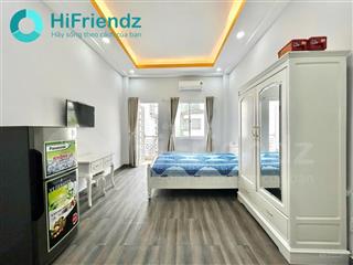 Cho thuê căn hộ studio ban công lớnfull ntthang máyfree xekhông chung chủ gần cầu ông lãnh
