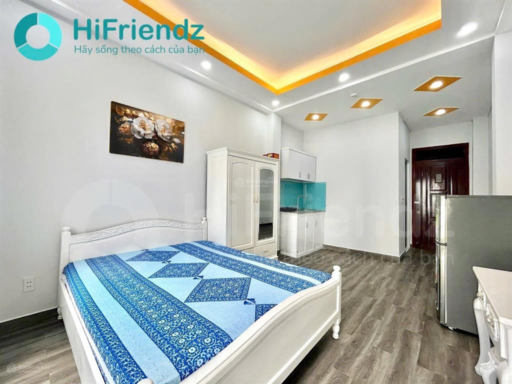 Cho thuê căn hộ studio ban công lớnfull ntthang máyfree xekhông chung chủ gần cầu ông lãnh