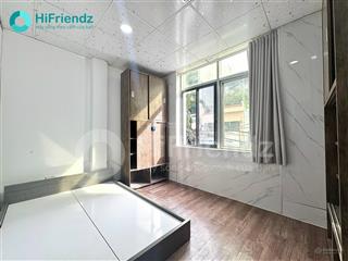 Cho thuê căn hộ 2pn, 2wc cửa sổ lớn, full nt, hẻm xe hơi, được nuôi pet sát bên vạn hạnh mall