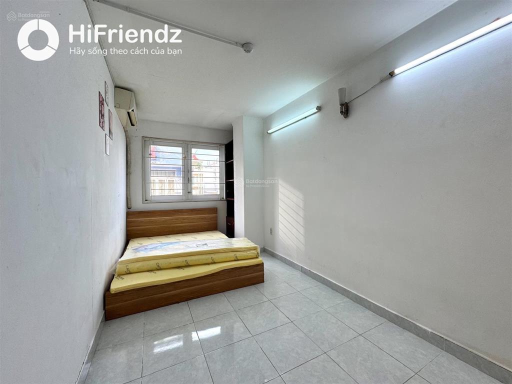 Cho thuê căn hộ 2pn, 1wc ban công, full nt, được nuôi pet, hẻm xe hơi gần đại học kinh tế cơ sở b
