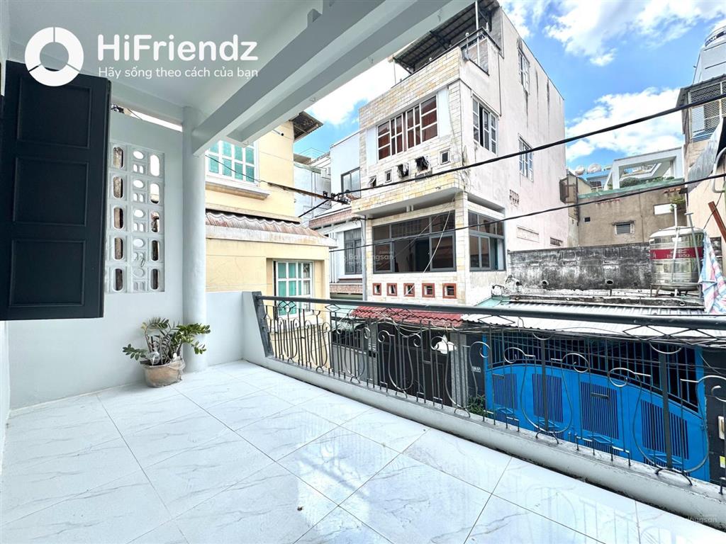 Cho thuê căn hộ studio ban công sân vườnnt cơ bảnhẻm xe hơifree xe sát bên đh bách khoa