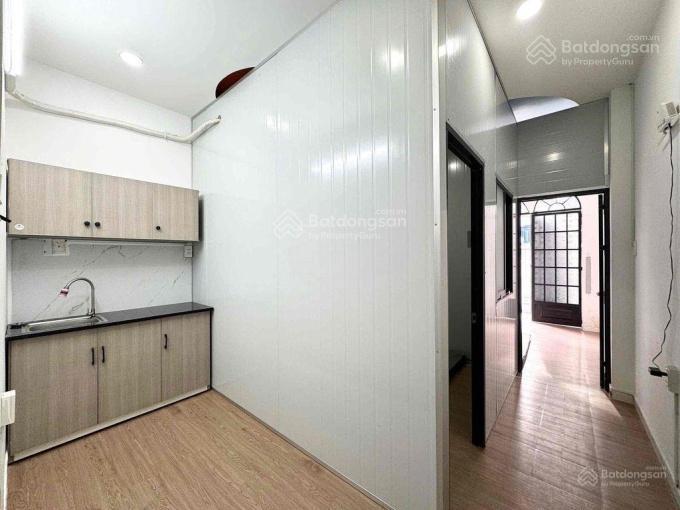 Cho thuê 2pn, 1wc ban công lớn, máy giặt riêng, mặt tiền, không chung chủ, đc pet gần vạn hạnh mall