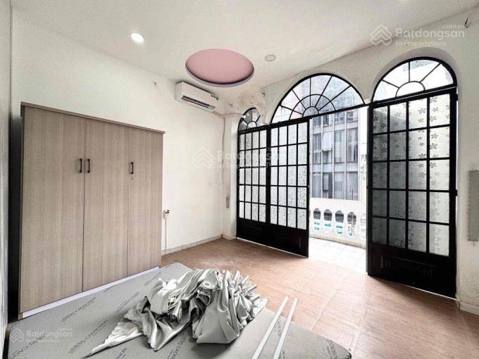 Cho thuê 2pn, 1wc ban công lớn, máy giặt riêng, mặt tiền, không chung chủ, đc pet gần vạn hạnh mall