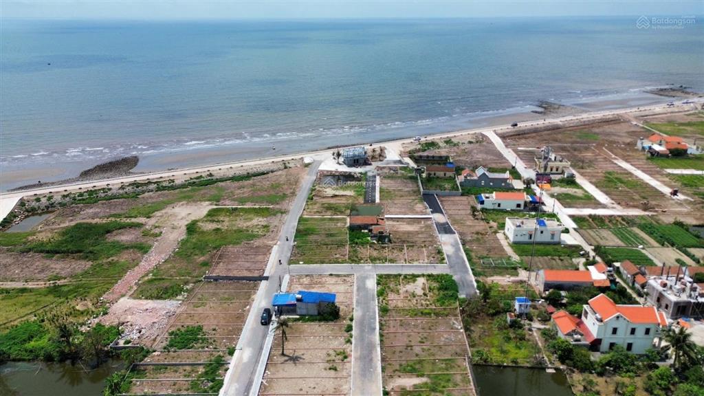 Chỉ 1 tỷ 4/lô có ngay lô đất mặt biển  bãi tắm chính