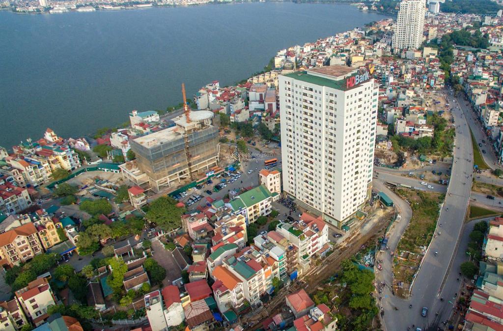 Chính chủ cần bán gấp chung cư 249a thụy khuê 150 m2 view hồ tây đủ đồ tầng trung