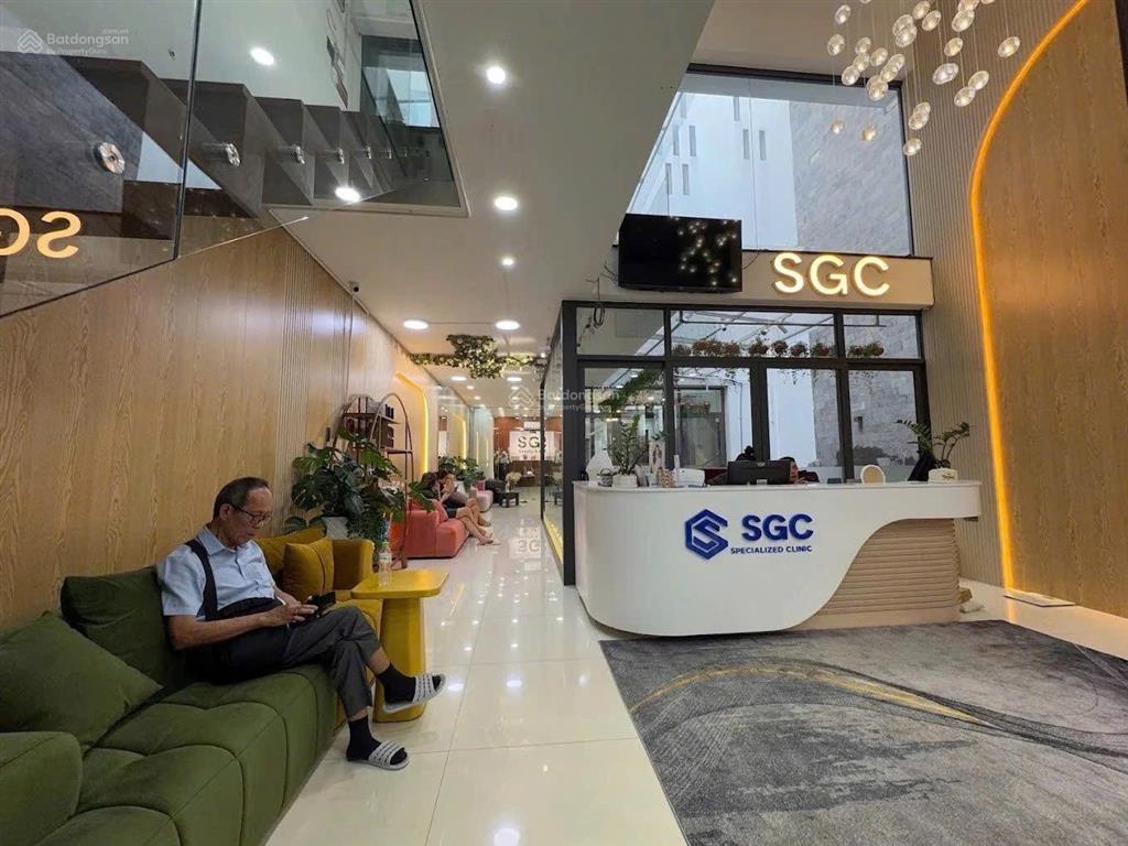 Khan hiếm! chủ cần bán nhà mặt tiền đường hồ biểu chánh p11 phú nhuận .dt6,8x36m2 giá 70 tỷ.