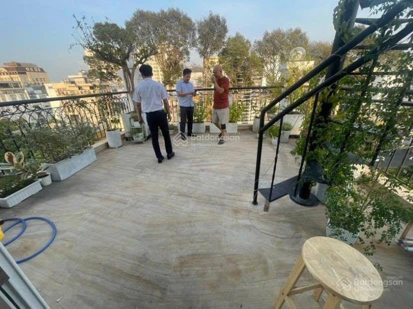 Giá quá tốt,chủ cần bán toà nhà mặt tiền đường trần quốc hoàn p2 tân bình.dt5,1x28m2 giá 54 tỷ