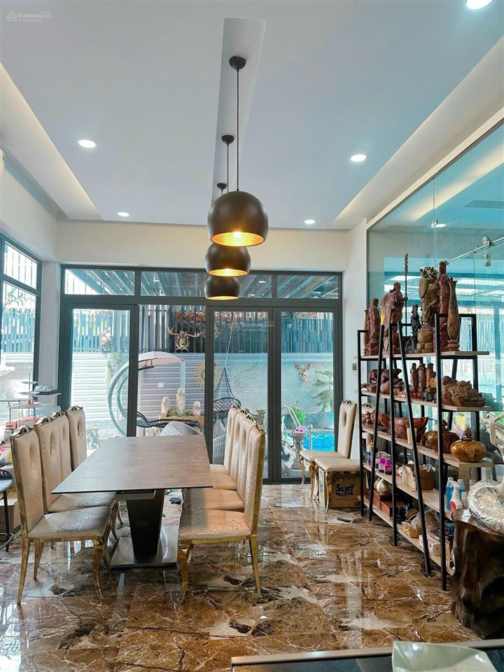 Siêu phẩm! cần bán biệt thự đẹp hồ bơi mt đường xuân thuỷ thảo điền quận 2.dt18x25m giá 90 tỷ.