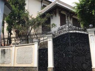 Bán biệt thự trung tâm khan hiếm mt hẻm vip trần quốc thảo p.xuân hoà quận 3.dt26x20m giá 184 tỷ.