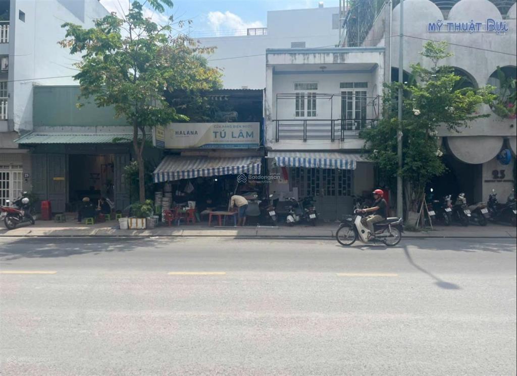Hạ 10 tỷ chủ cần bán khuôn đất rẻ mặt tiền đường nguyễn văn hưởng, thảo điền quận 2. dt 9x11m 50 tỷ