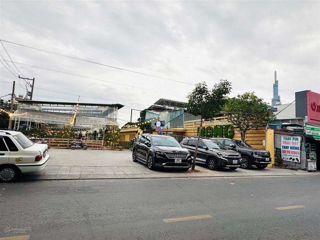 Chủ hạ giá cần bán khuôn đất lớn mặt tiền thụt đường xuân thuỷ thảo điền quận 2.dt15x32m giá 150ty