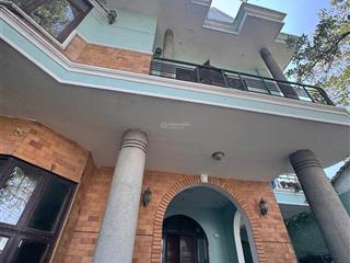 Nhà đẹp chủ thiện chí cần bán nhà biệt thự đường số 47 thảo điền quận 2.dt15,2x33m giá 124 tỷ.
