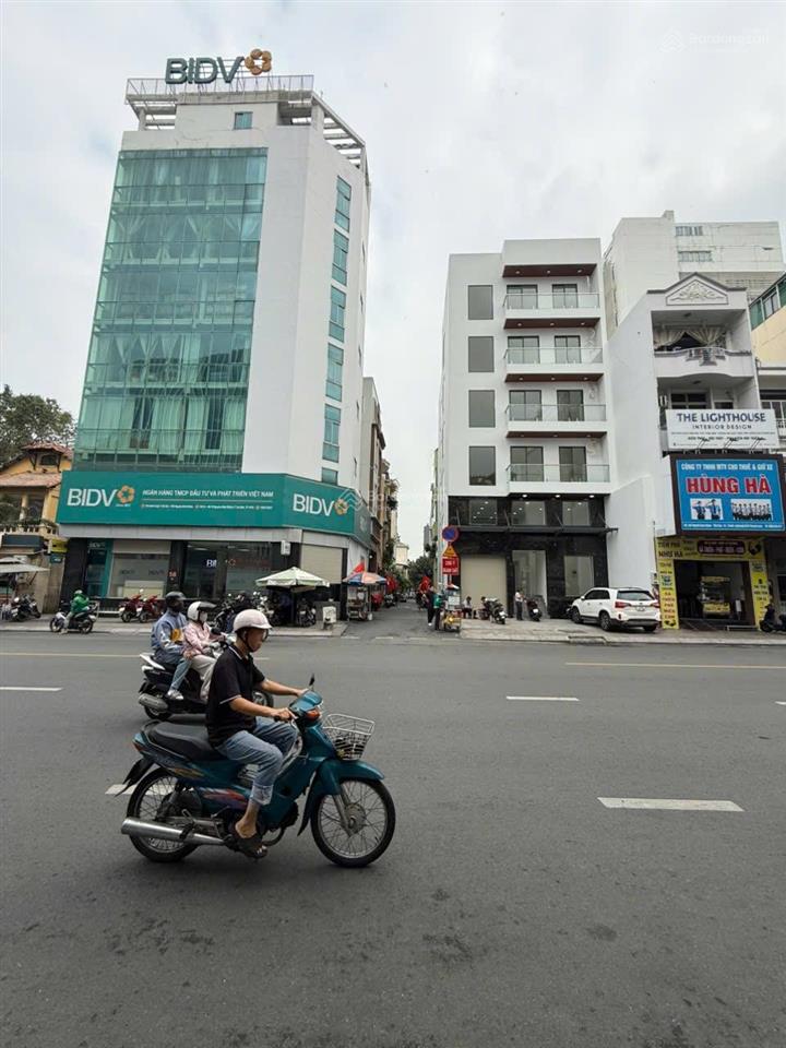 Chủ thiện chí bán toà nhà mặt tiền đường nguyễn bỉnh khiêm tân định hcm. dt 8,5x18,5m giá 160 tỷ