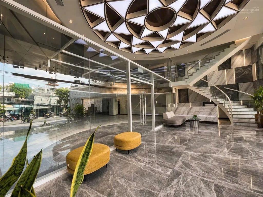 Hiếm! cần bán building office 2 hầm 10 tầng trục cách mạng tháng 8, p11, q3. dt 15x36m giá 440 tỷ