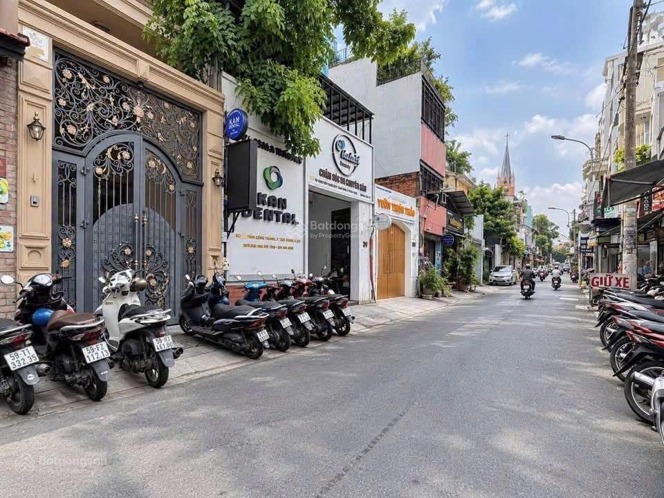 Bán nhà mới đẹp đường nguyễn công tráng tân định quận 1. dt 4x20m, giá chỉ 25 tỷ. full nội thất