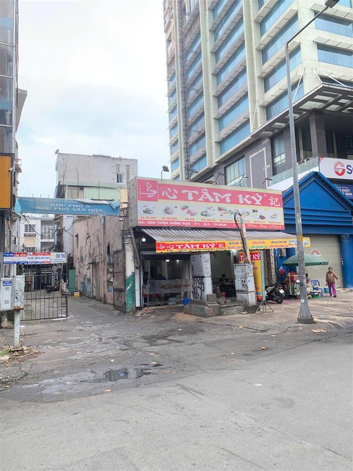 Siêu vị trí! chủ cần bán khuôn đất mặt tiền đường trần hưng đạo p1 quận 5. dt 7.85x20m giá 76 tỷ.