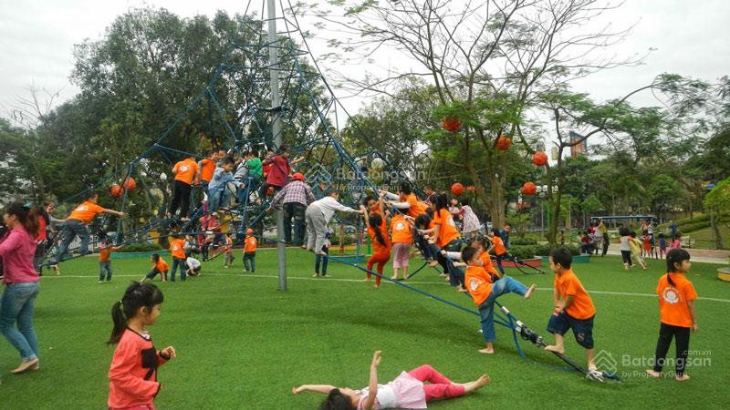 Hiếm! 3pn hướng đông nam, tầng cao ban công thoáng kế cận cung thiếu nhi cầu giấy