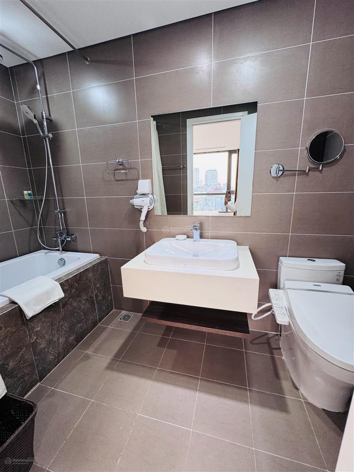 Cho thuê quỹ căn trung tâm đống đa full nội thất khách sạn