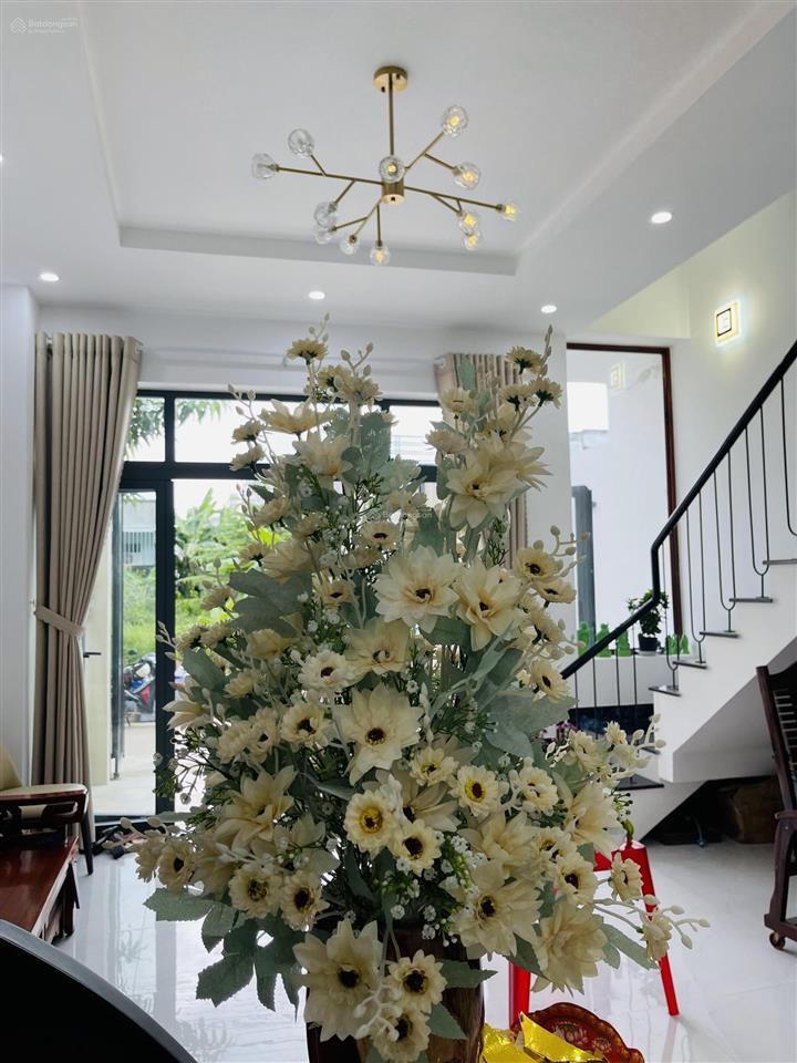 Chính chủ cần bán nhà sổ đỏ hoàn công. quảng cáo đăng tin vui lòng đừng gọi ạ