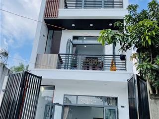 Chính chủ cần bán nhà sổ đỏ hoàn công. quảng cáo đăng tin vui lòng đừng gọi ạ