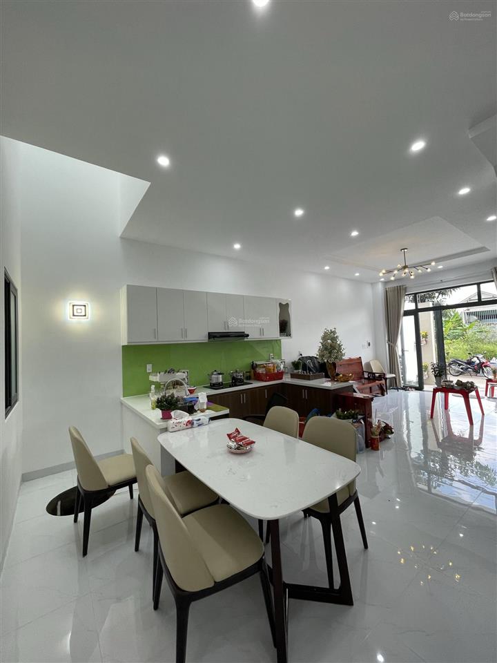 Chính chủ cần bán nhà sổ đỏ hoàn công. quảng cáo đăng tin vui lòng đừng gọi ạ