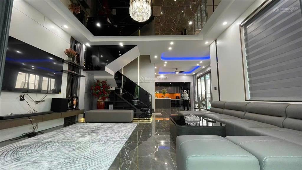 Cho thuê biệt thự tại vsip. nhà mới, nội thất đẹp. giá 28tr/th