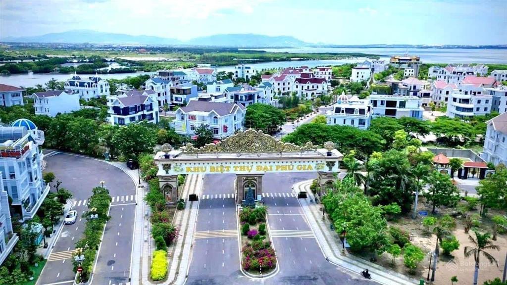 Bán 1 lô đất bt đẹp, nhiều tiện ích tại khu biệt thự đại phú gia, giá thỏa thuận, 412m2
