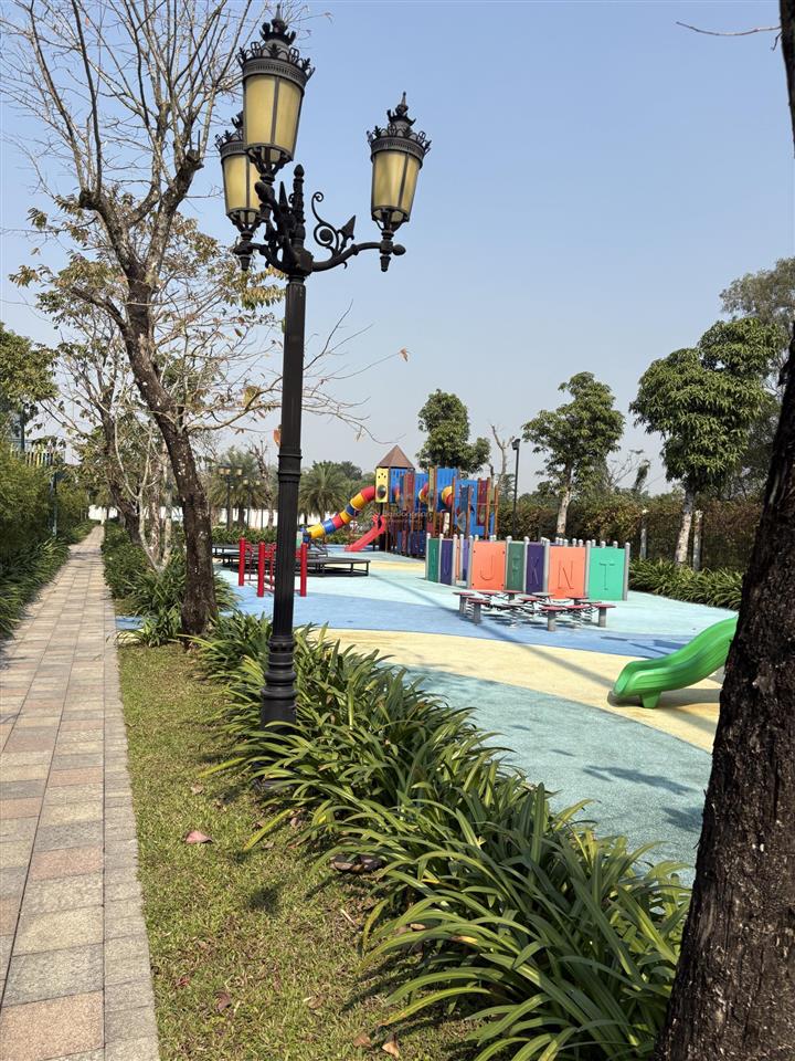 Shop trục khách khổng lồ cạnh 15 tòa 27 tầng (~40k cư dân), san hô 24 120m², giá 25,9 tỷ