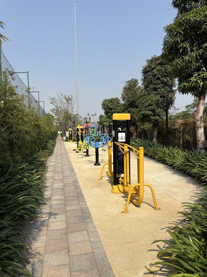 Cạnh chung cư là có khách shophouse san hô 24 sát 15 tòa, 120m² mt 6m, giảm 5,1 tỷ